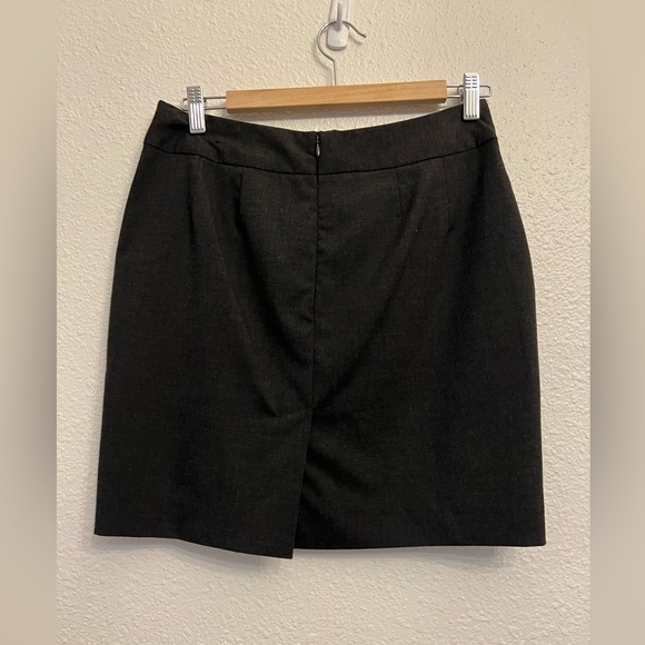 Banana Republic charcoal gray mini pencil skirt size 4 - Picture 2 of 4
